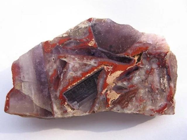 Mineral photo of Quartz (var. amethyst) from locality Ciboušov, Czech Republic