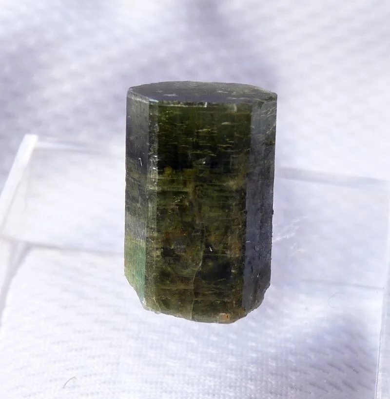 Mineral photo of Apatite from locality Čejov, Czech Republic