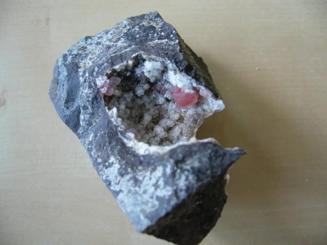 Mineral photo of Calcite from locality Těchlovice, Czech Republic
