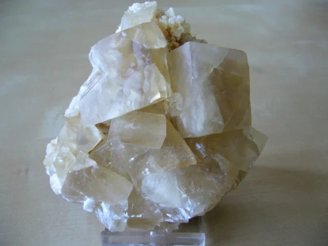 Mineral photo of Calcite from locality Soutěsky, Czech Republic
