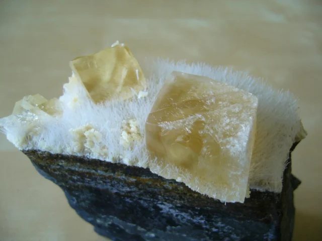 Mineral photo of Calcite, Natrolite from locality Soutěsky, Czech Republic
