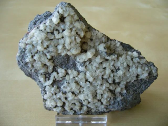 Mineral photo of Chabazite from locality Dobkovičky, Czech Republic