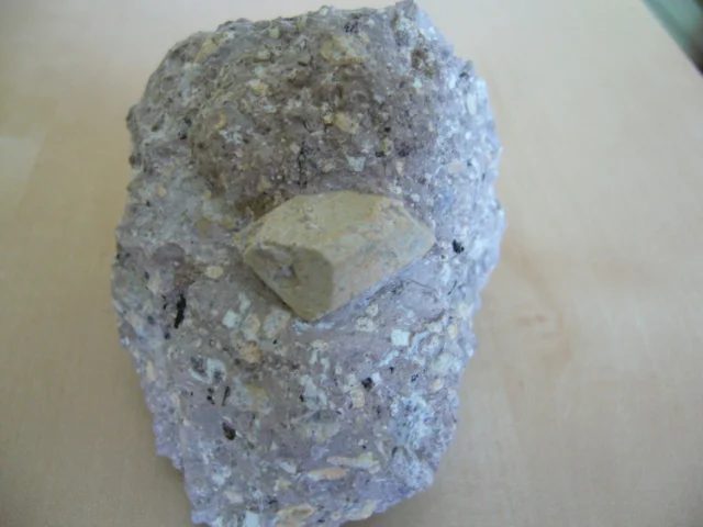 Cimolite