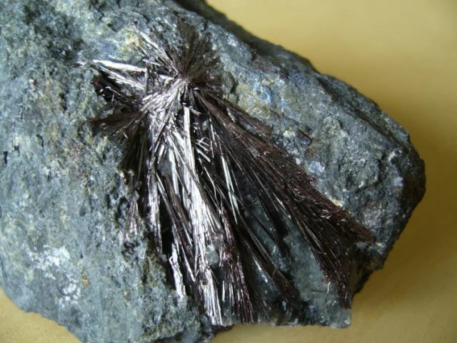Kermesite