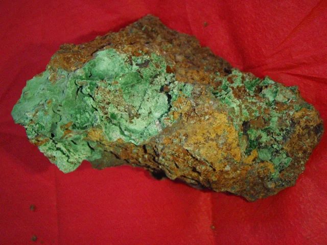 Mineral photo of Malachite from locality Borovec, Czech Republic