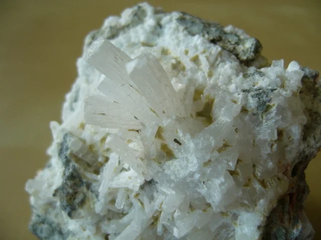 Mineral photo of Natrolite from locality Těchlovice, Czech Republic