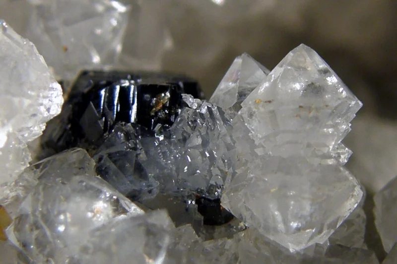 Mineral photo of Quartz (var. rock crystal) from locality Příbram, Czech Republic