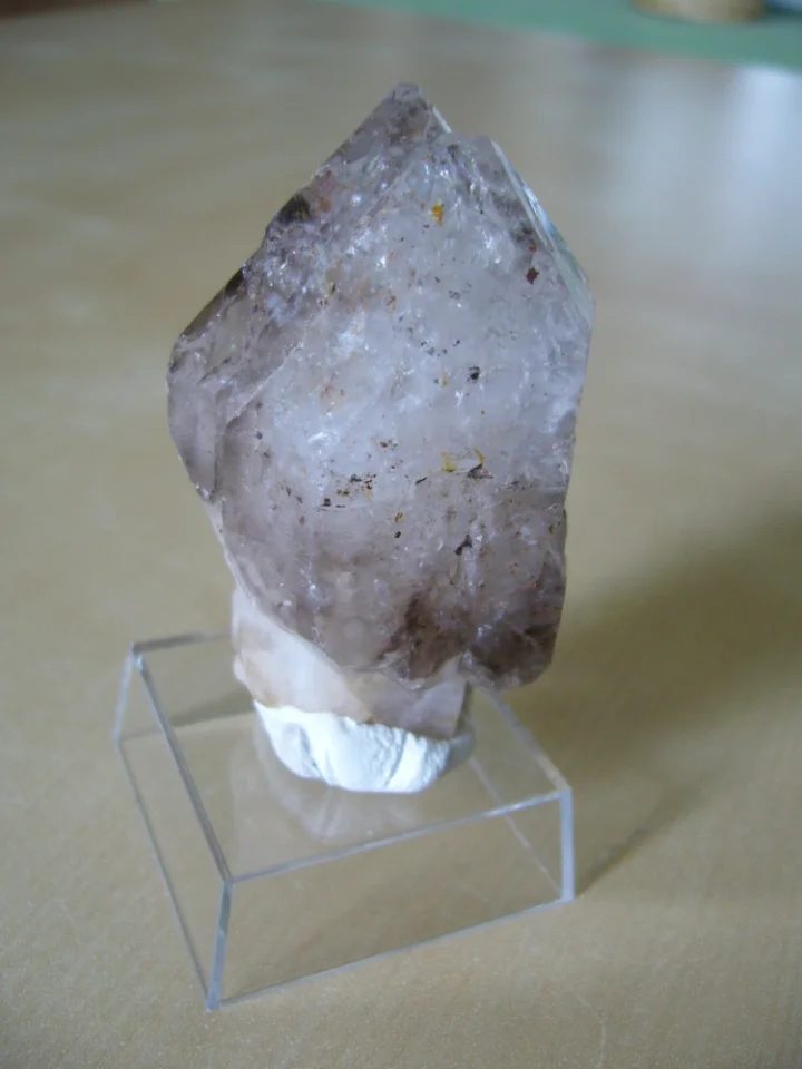 Quartz (var. smoky)