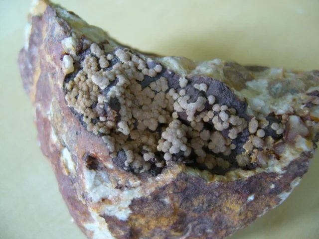 Mineral photo of Strengite from locality Těškov, Czech Republic