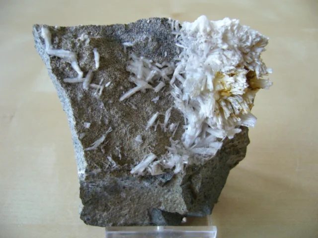 Mineral photo of Thomsonite from locality České Hamry, Czech Republic