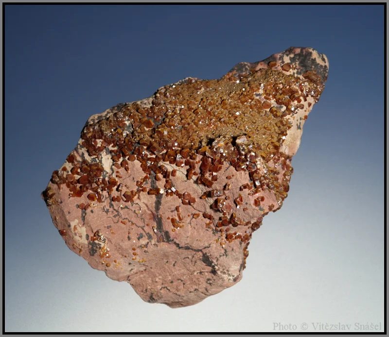 Mineral photo of Vanadinite from locality Mibladen, Morocco