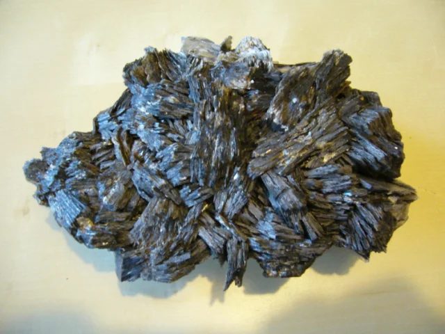 Mineral photo of Zinnwaldite from locality Cínovec, Czech Republic