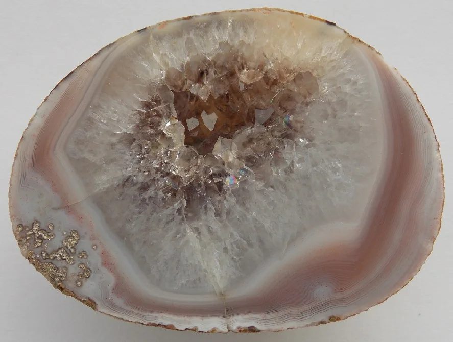 Mineral photo of Agate from locality Bezděčín, Czech Republic