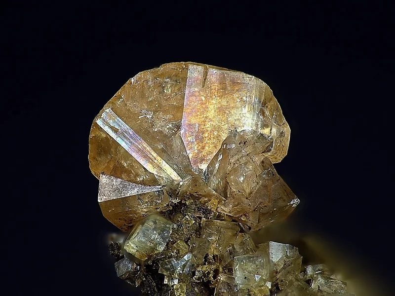 Mineral photo of Chabazite (var. phacolite) from locality Rytina soutěska, Sebuzín, Czech Republic