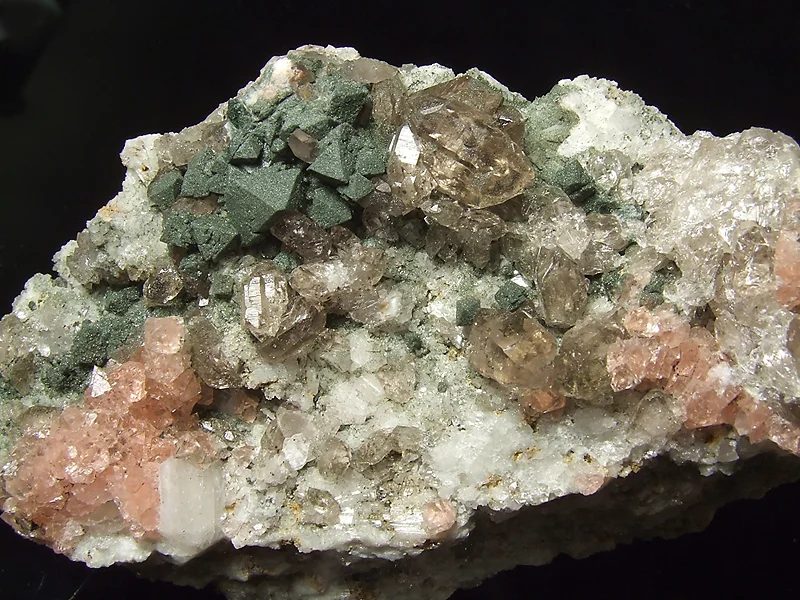 Chlorite, Fluorite, Quartz (var. smoky)