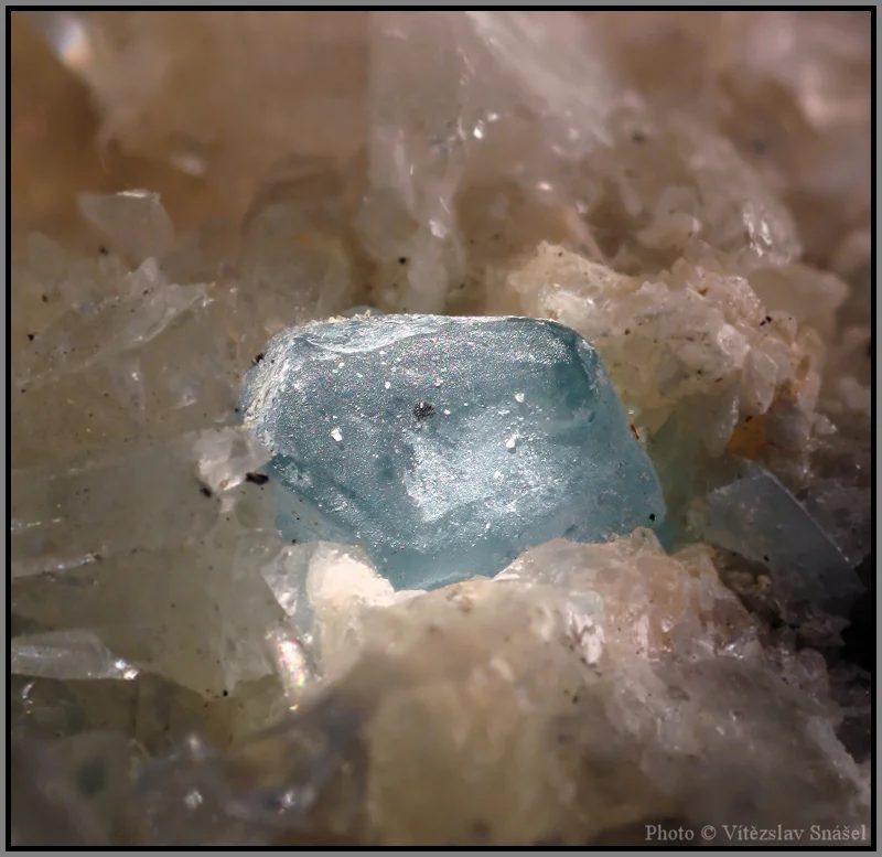 Mineral photo of Fluorapatite from locality Slyudyanka, Russia