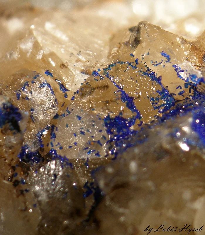 Mineral photo of Azurite, Quartz from locality Borovec, Czech Republic
