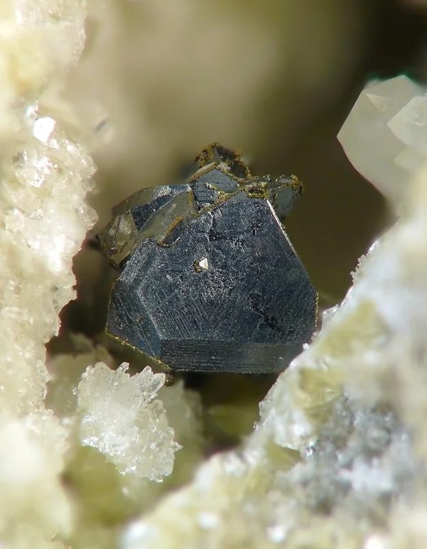 Mineral photo of Chalcopyrite, Tennantite from locality Krupka, Czech Republic