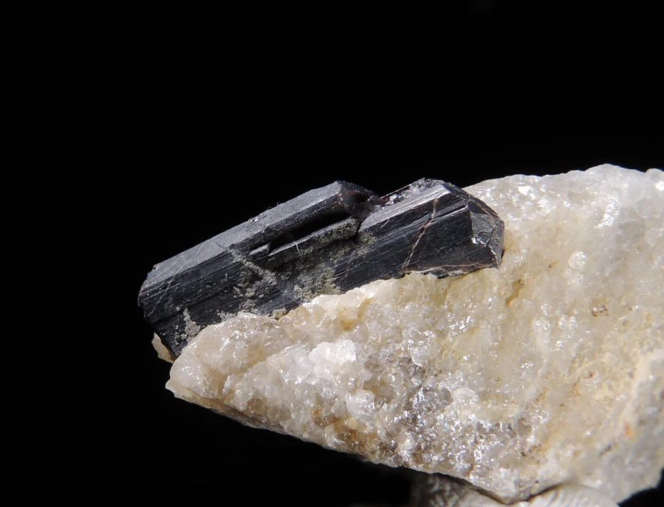 Mineral photo of Rutile from locality Na Skalách, Klínovec, Krušné hory, Czech Republic