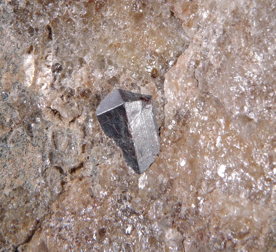 Mineral photo of Rutile from locality Na Skalách, Klínovec, Krušné hory, Czech Republic