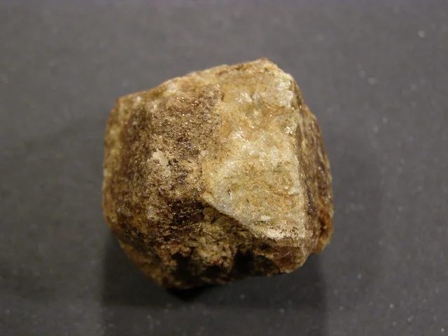 Mineral photo of Grossular (var. hessonite) from locality Žulová, Vycpálek, Czech Republic