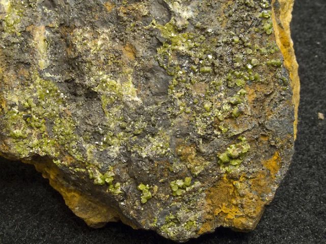 Mineral photo of Pyromorphite from locality Příbram, důl Řimbaba, Czech Republic