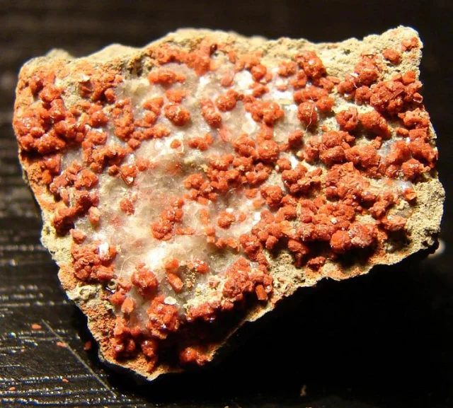 Clinoptilolite-(K)