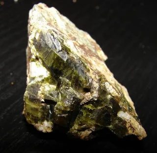 Mineral photo of Epidote from locality Pfarrerb, Czech Republic