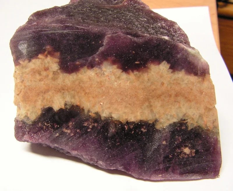 Albite, Lepidolite