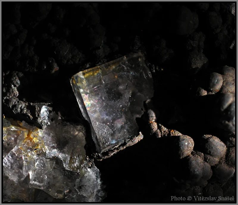 Mineral photo of Fluorite from locality Budjgar, Mongolia
