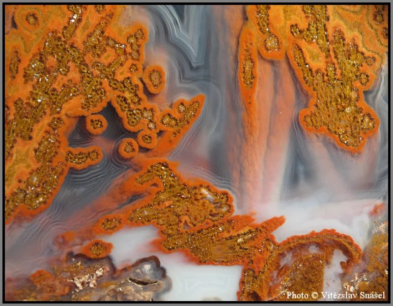 Mineral photo of Agate from locality Železnice, Czech Republic