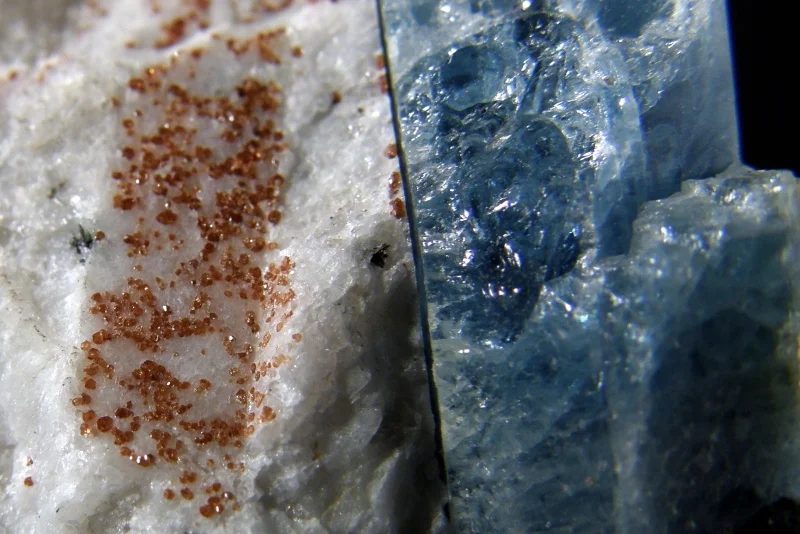 Mineral photo of Beryl, Spessartine from locality Wedretta di Sissone, Italy