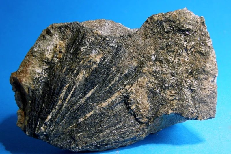 Mineral photo of Schorl from locality Krásno, Czech Republic