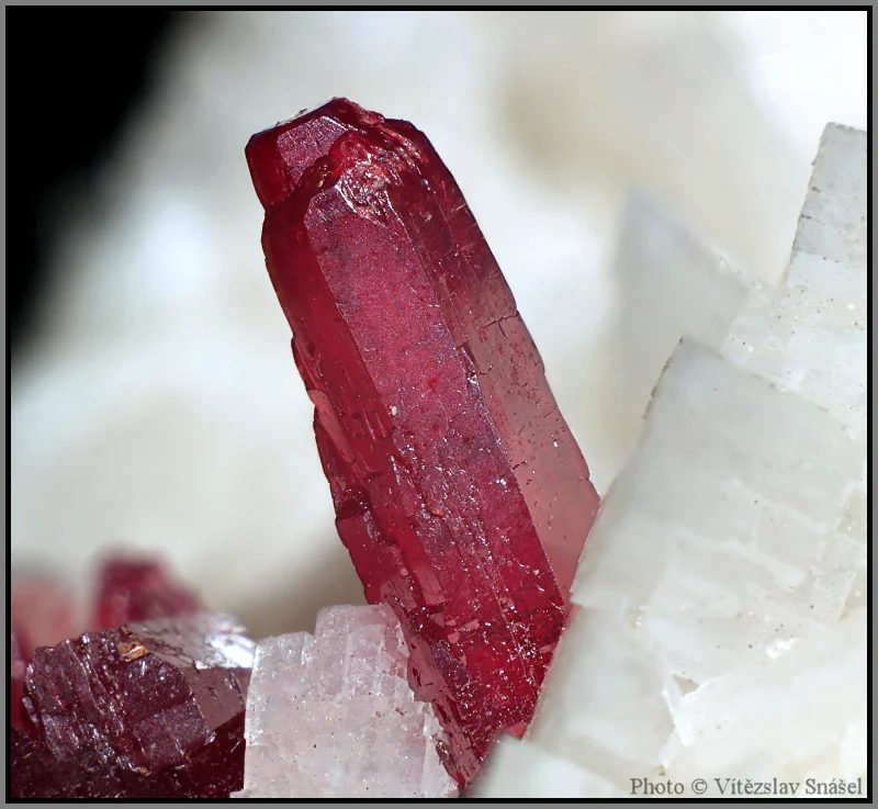 Mineral photo of Cinnabar from locality Tongren, China