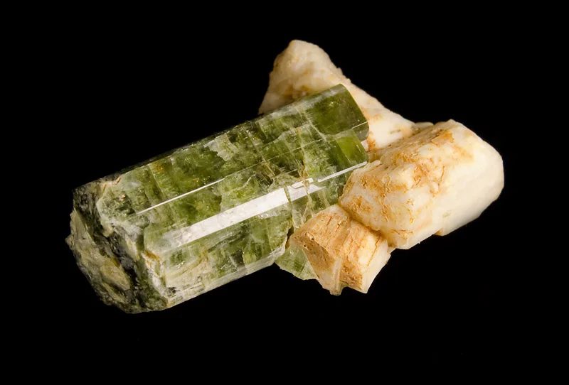 Mineral photo of Fluorapatite from locality Čejov, Czech Republic