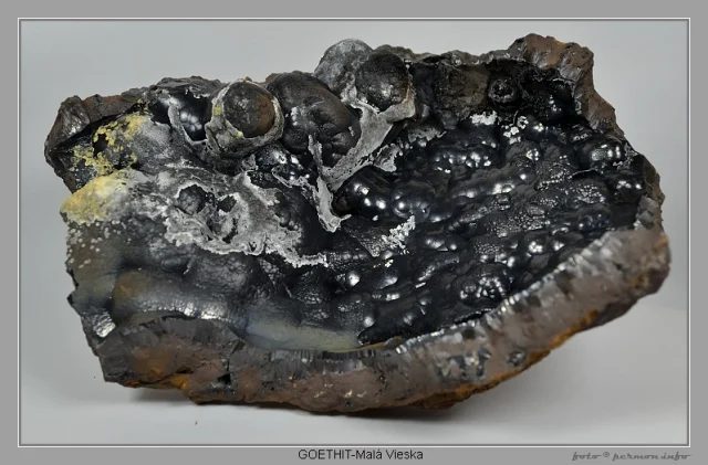 Mineral photo of Goethite from locality Malá Vieska, Slovakia
