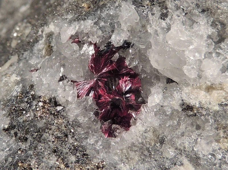 Kermesite