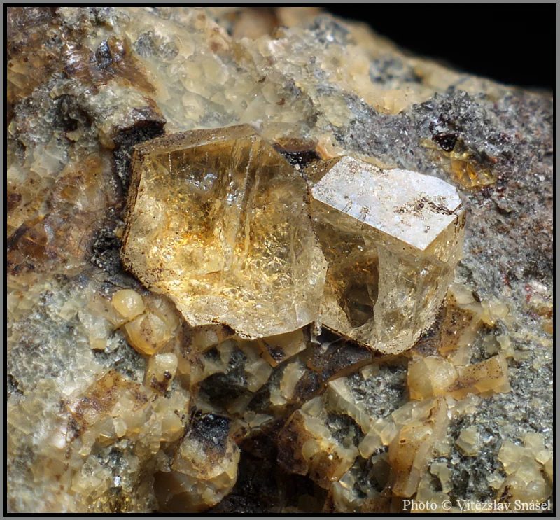 Mineral photo of Paulingite-(Ca) from locality Vinařice, Czech Republic