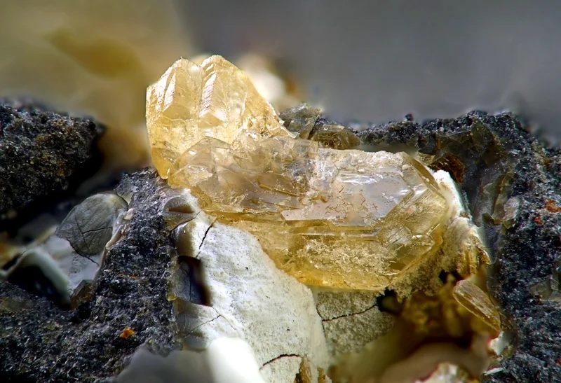 Phillipsite-(Ca)