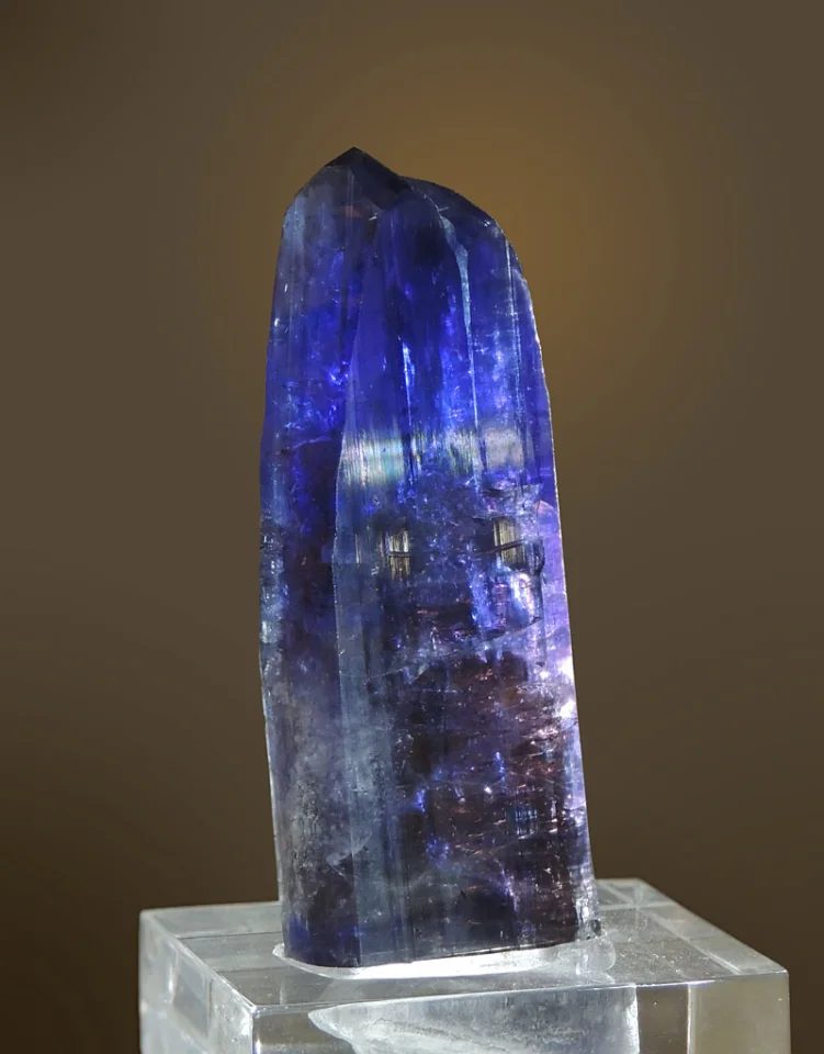 Zoisite (var. tanzanite)