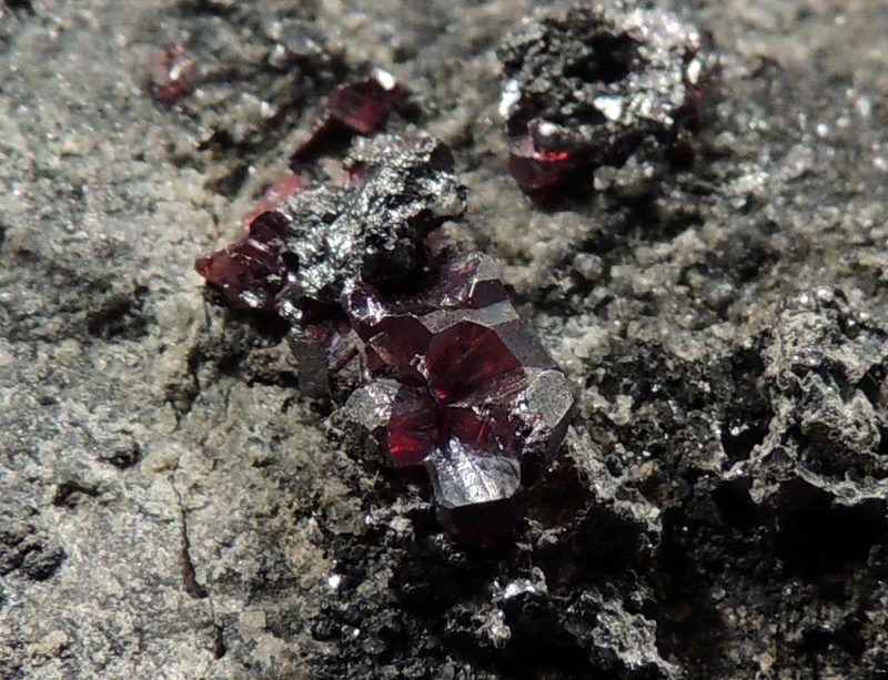 Argentite, Proustite
