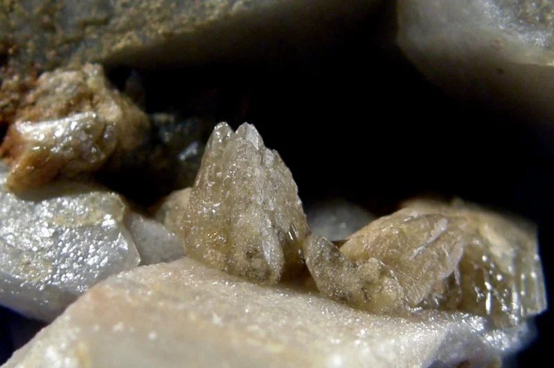 Mineral photo of Scheelite from locality Cínovec, Czech Republic