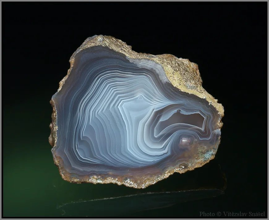 Mineral photo of Agate from locality Morcinov, Czech Republic