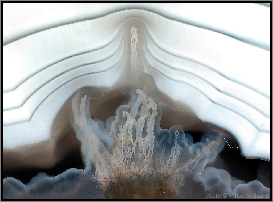 Mineral photo of Agate from locality Morcinov, Czech Republic