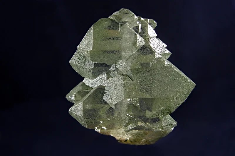 Mineral photo of Chlorite, Quartz (var. rock crystal) from locality Mt. Blanc Massif, France