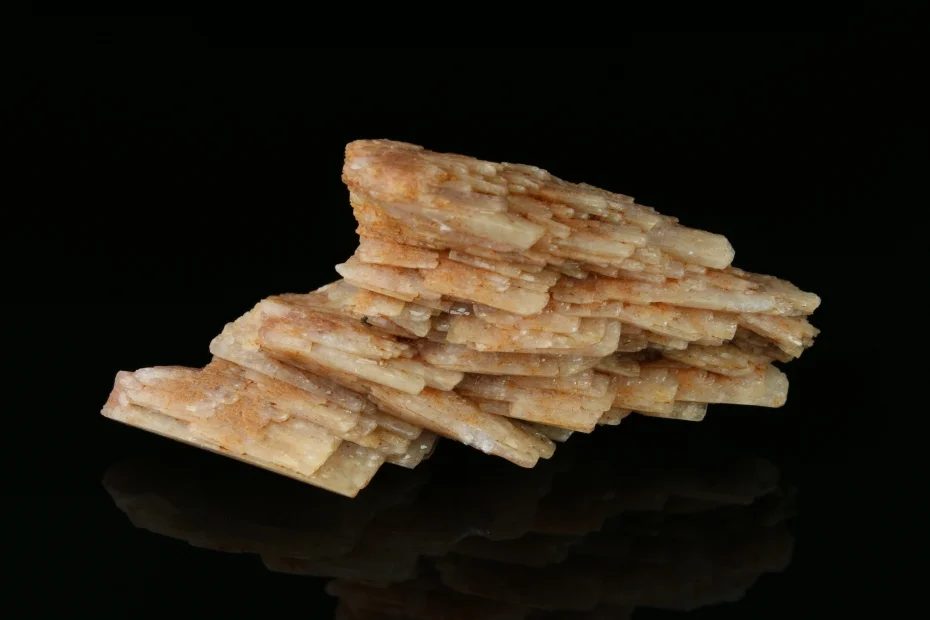Mineral photo of Baryte from locality Dřínová, Czech Republic