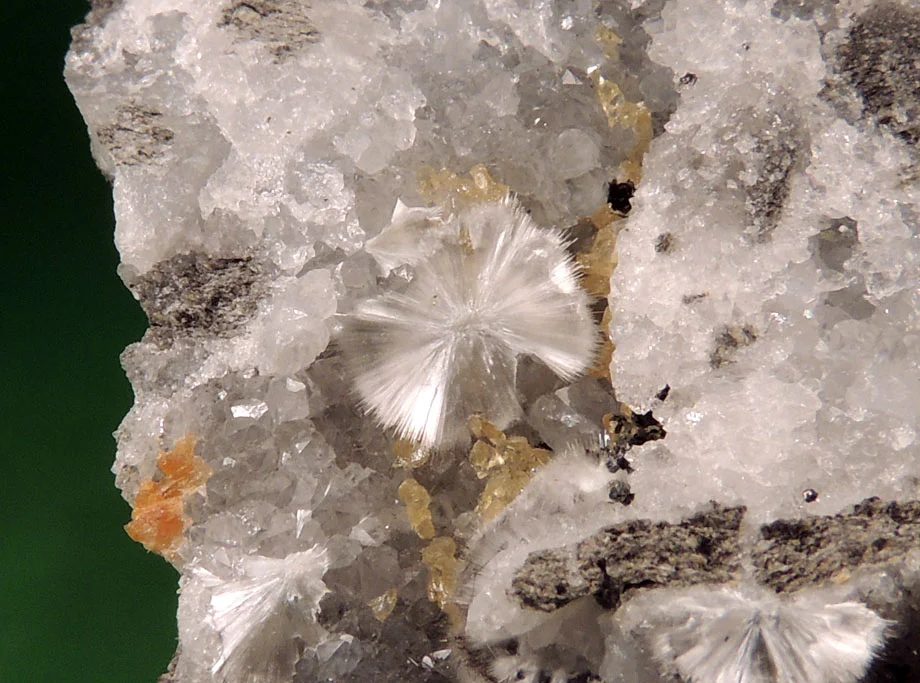 Dawsonite