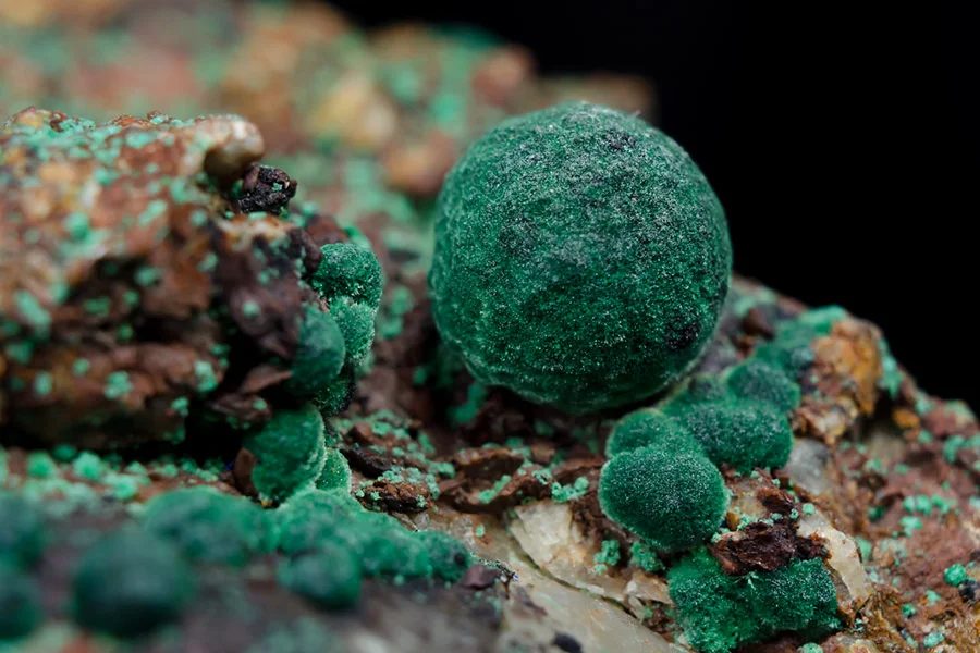 Mineral photo of Malachite from locality Piesky u Španej Doliny, Slovakia