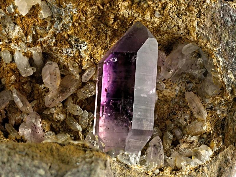 Quartz (var. amethyst)