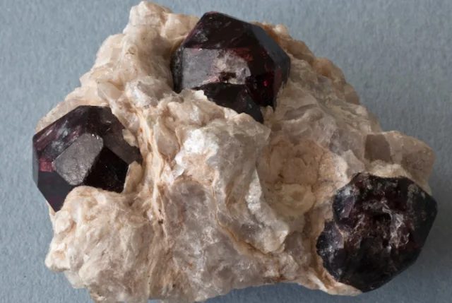 Mineral photo of Almandine from locality Erongo, Namibia